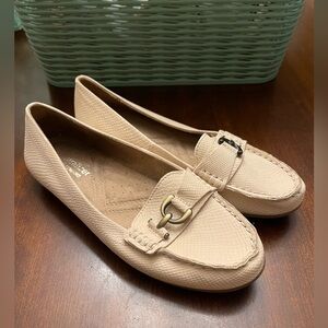 NWOT Naturalizer Womens Kendrick Buckle Loafers